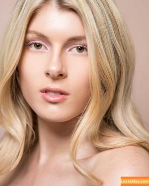 Bella White photo #0629