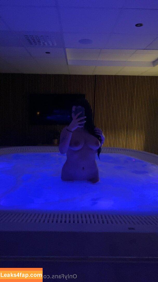 bellaedberg /  leaked photo photo #0019