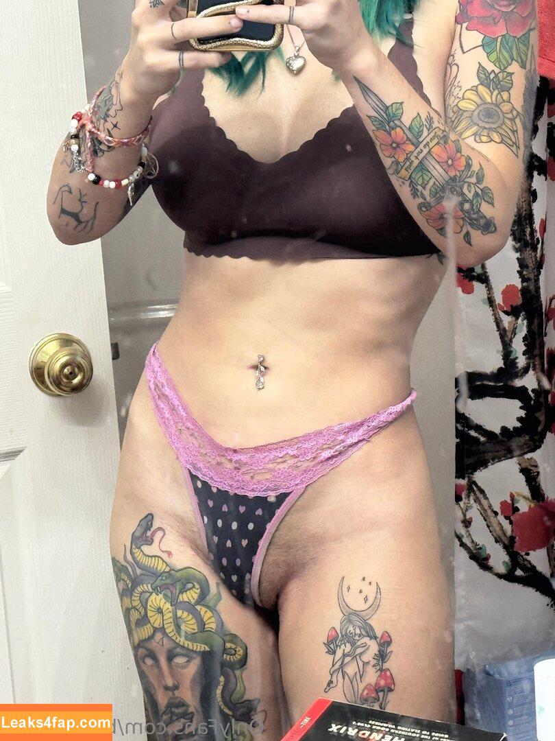 BelleCurves / Allison Warfield / Meebo / MythicMeebo / Puzzled_Periwinkle leaked photo photo #0058