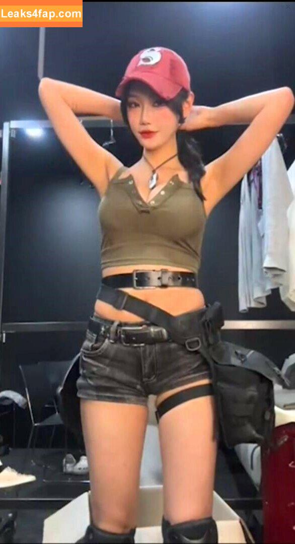 Berry / berry_is_blooming leaked photo photo #0051