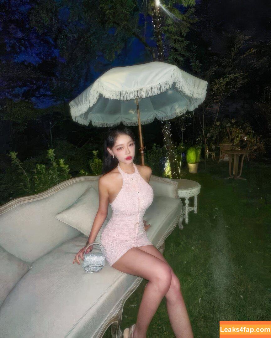 Berry / berry_is_blooming leaked photo photo #0137