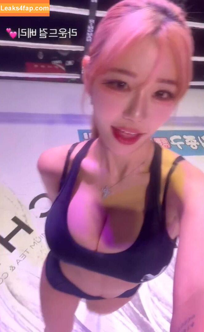 Berry / berry_is_blooming leaked photo photo #0307