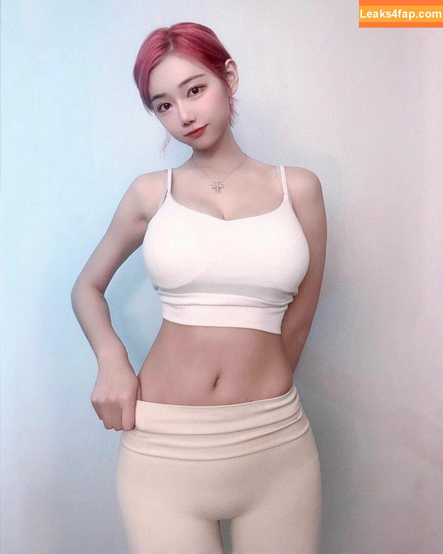 Berry / berry_is_blooming leaked photo photo #0325