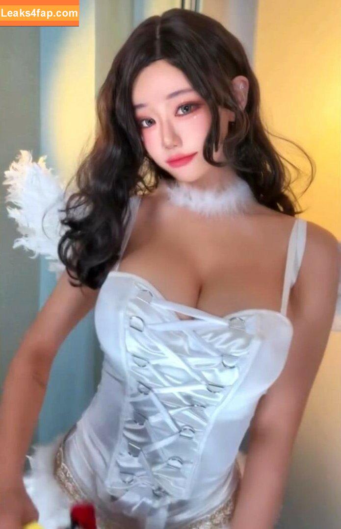 Berry / berry_is_blooming leaked photo photo #0413