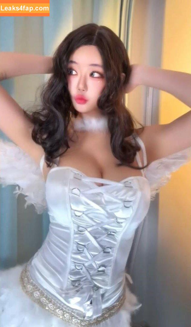 Berry / berry_is_blooming leaked photo photo #0416