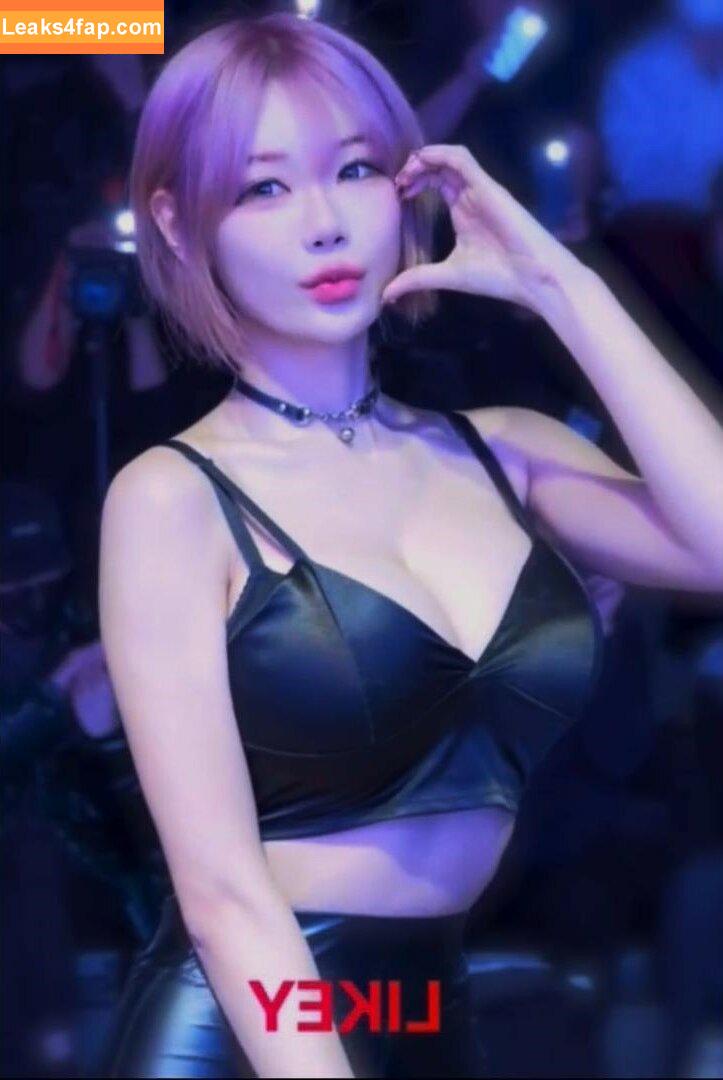 Berry / berry_is_blooming leaked photo photo #0488