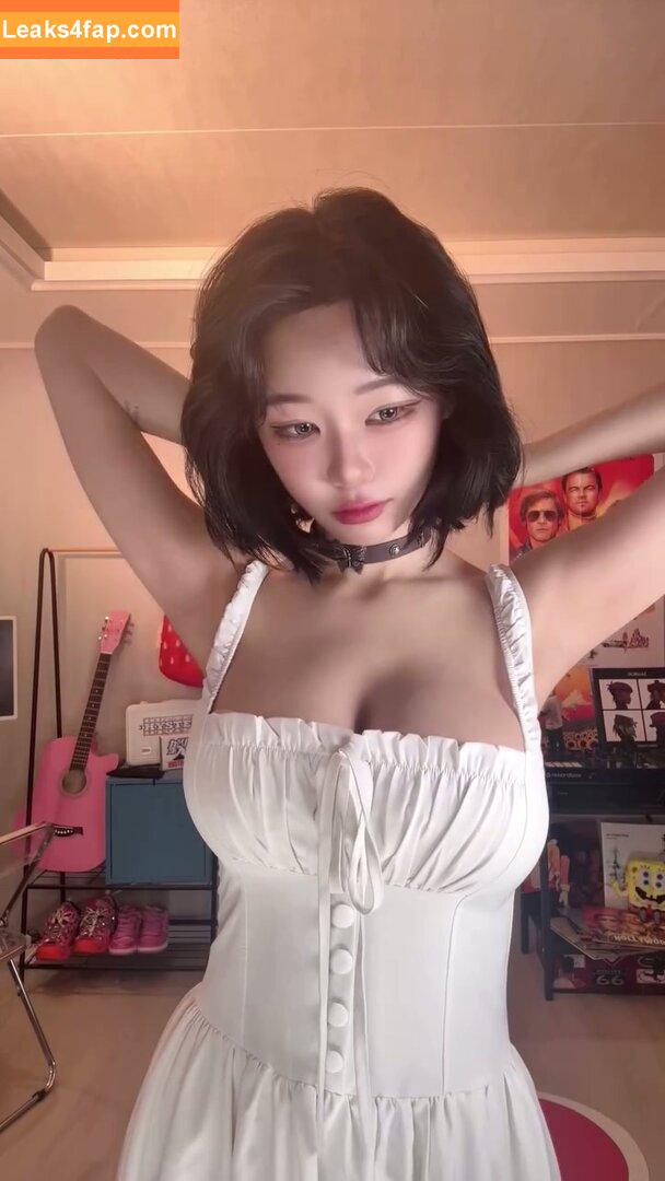 Berry / berry_is_blooming leaked photo photo #0670