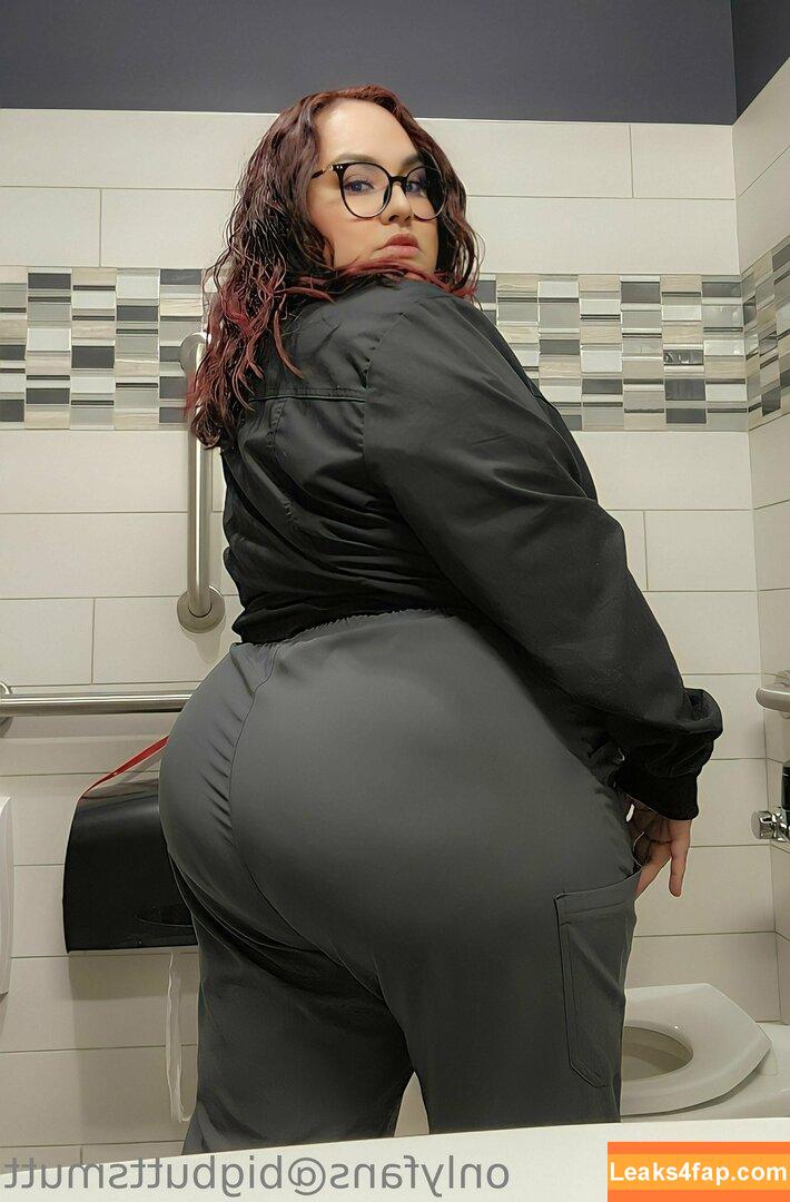 bigbuttsmutt /  leaked photo photo #0014