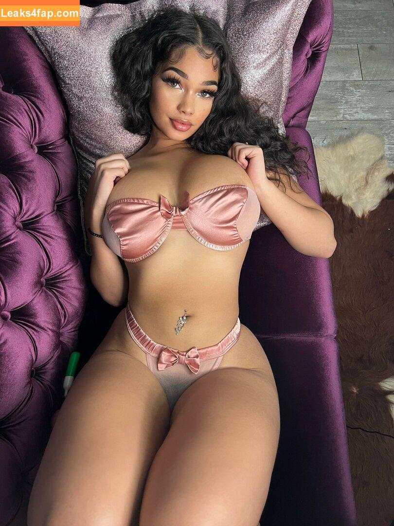 bigheartbriella /  leaked photo photo #0024