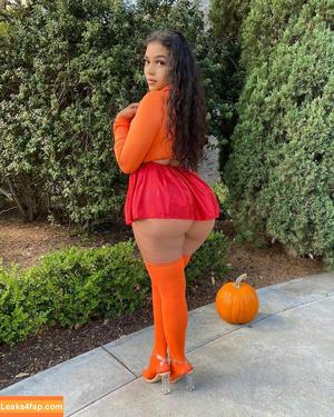 bigheartbriella photo #0020