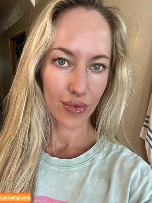 Blonde Mel photo #0096