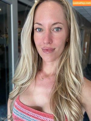 Blonde Mel photo #0097