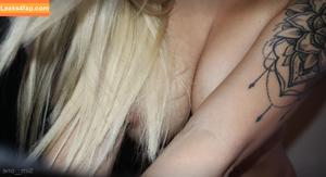 blonde_model photo #0001