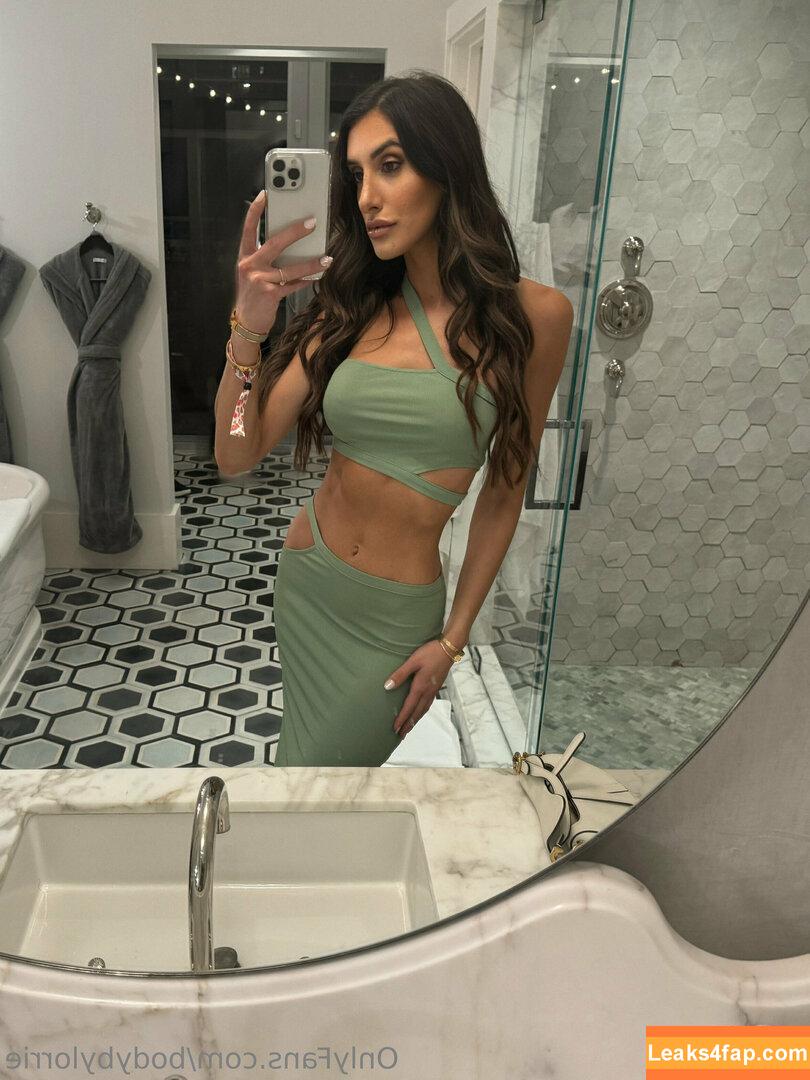 BodybyLorrie leaked photo photo #0130