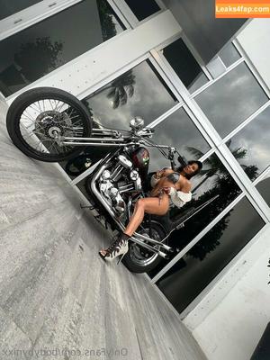bodybynixx фото #0097