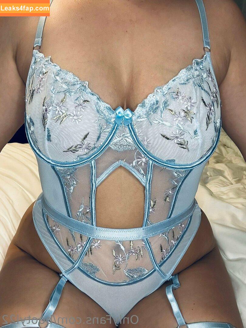 bootyl22 / tbooty23_ leaked photo photo #0025