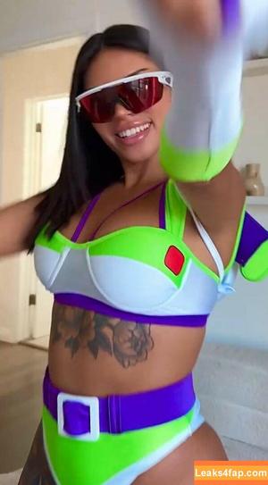 Breezy Foxx photo #0036