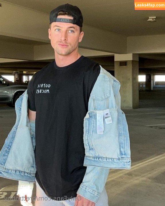 brettrobby / brett.robby leaked photo photo #0031