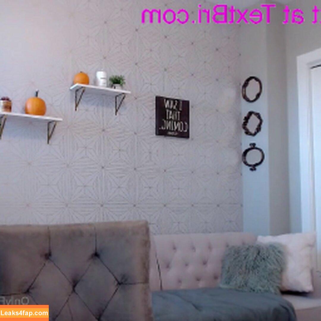 Briana Lee / im_briana_lee / its_brilee leaked photo photo #0165