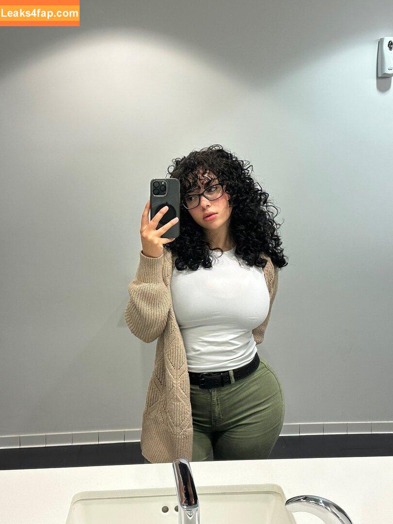 Briannagutz leaked photo photo #0001