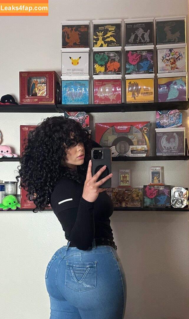 Briannagutz leaked photo photo #0003