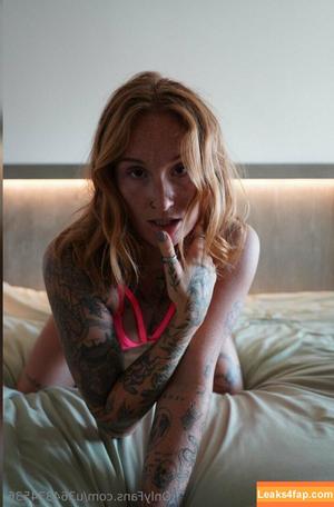 Brittani Welker photo #0009