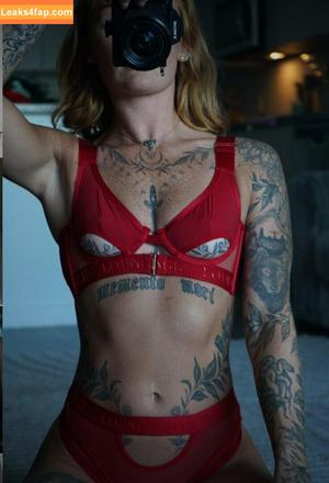 Brittani Welker photo #0019