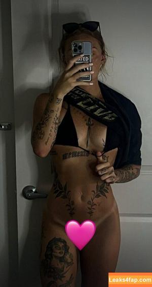 Brittani Welker photo #0021