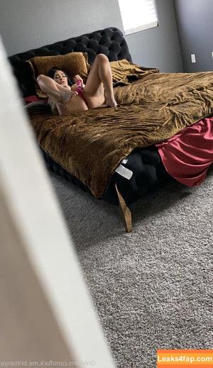 brittanya2horny photo #0522