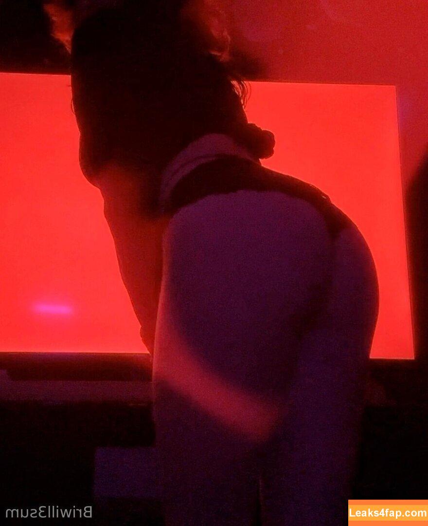 briwill3sum /  leaked photo photo #0012
