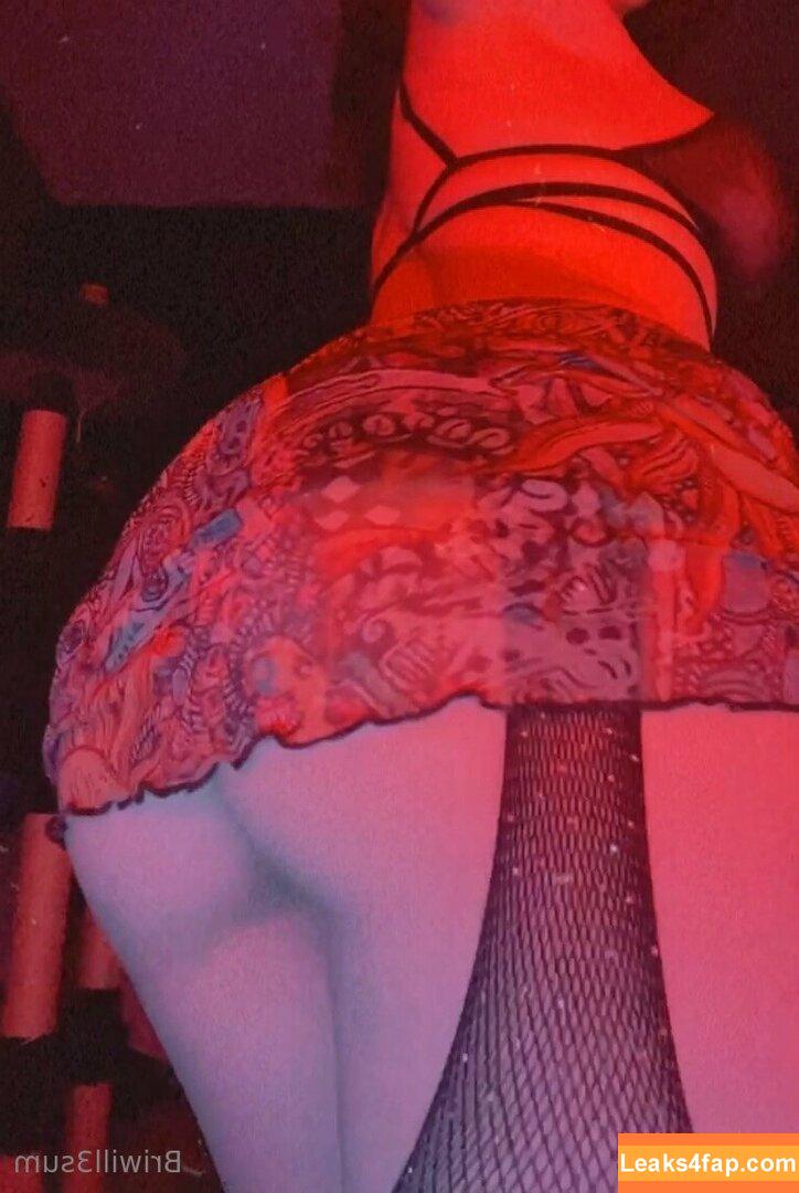 briwill3sum /  leaked photo photo #0025