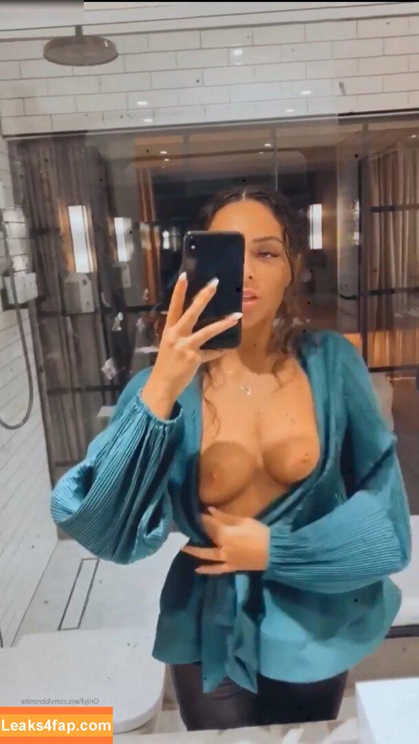 BRONTË B /  leaked photo photo #0009