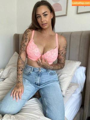 Bustybelle_xx photo #0089