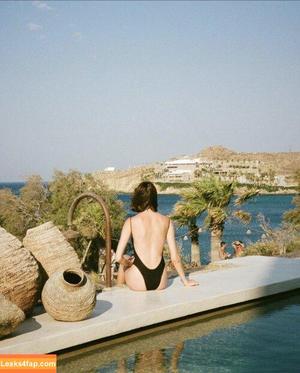 Caitlin O'neill photo #0019