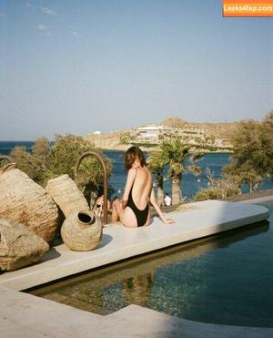 Caitlin O'neill photo #0020