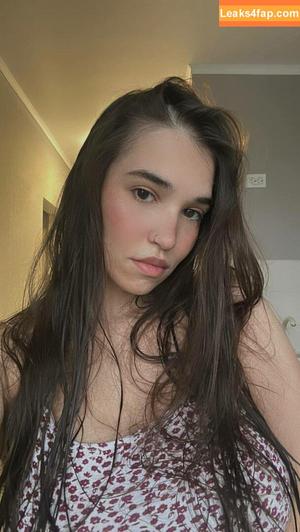 Camilla photo #0086