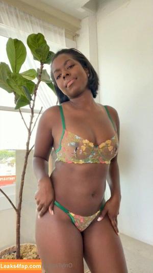 Candidlycam photo #0170