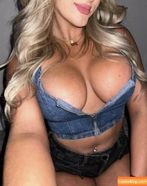 Carlyyhartfit photo #0019