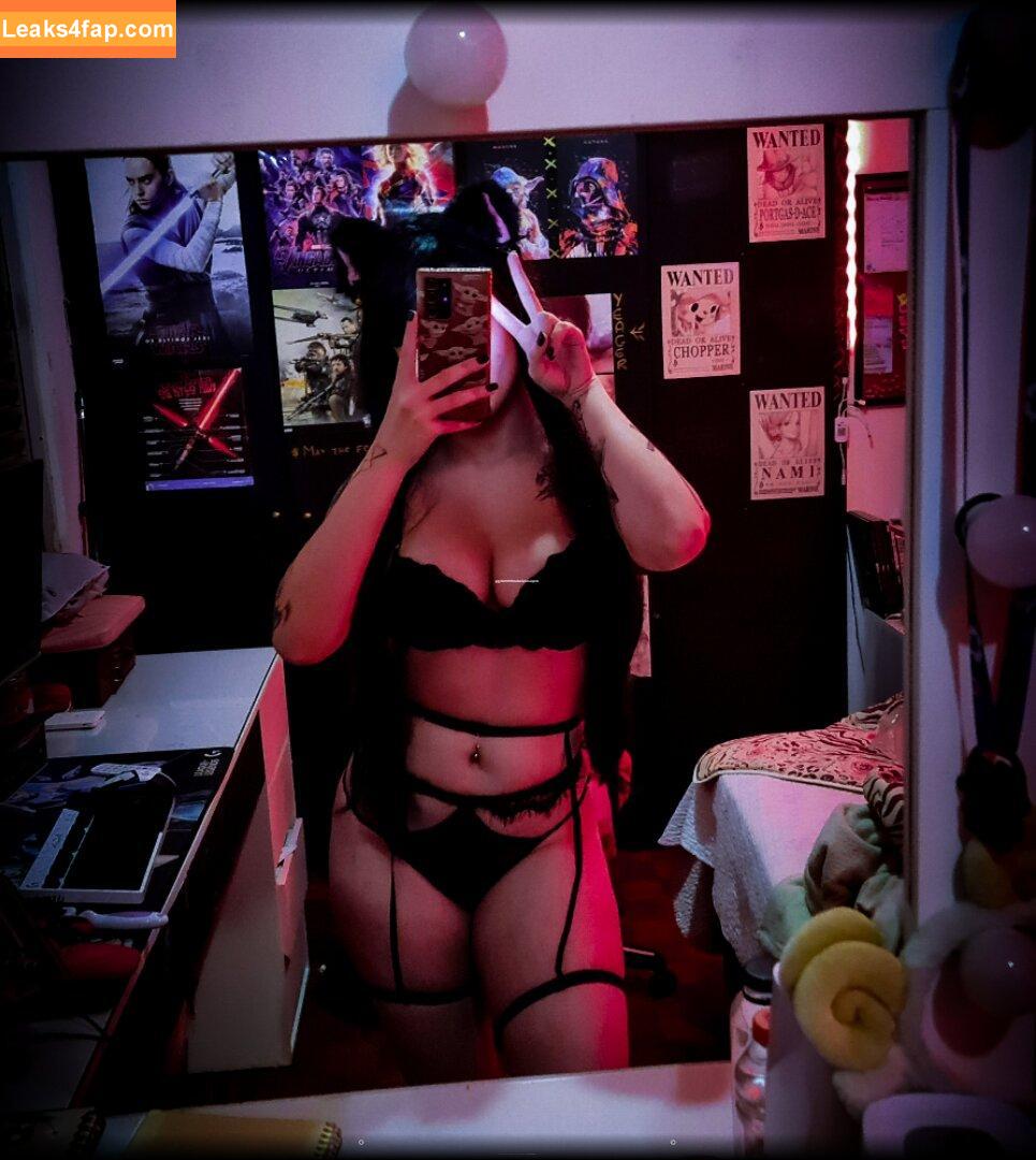 Carolina Trindade / carrietlol leaked photo photo #0018