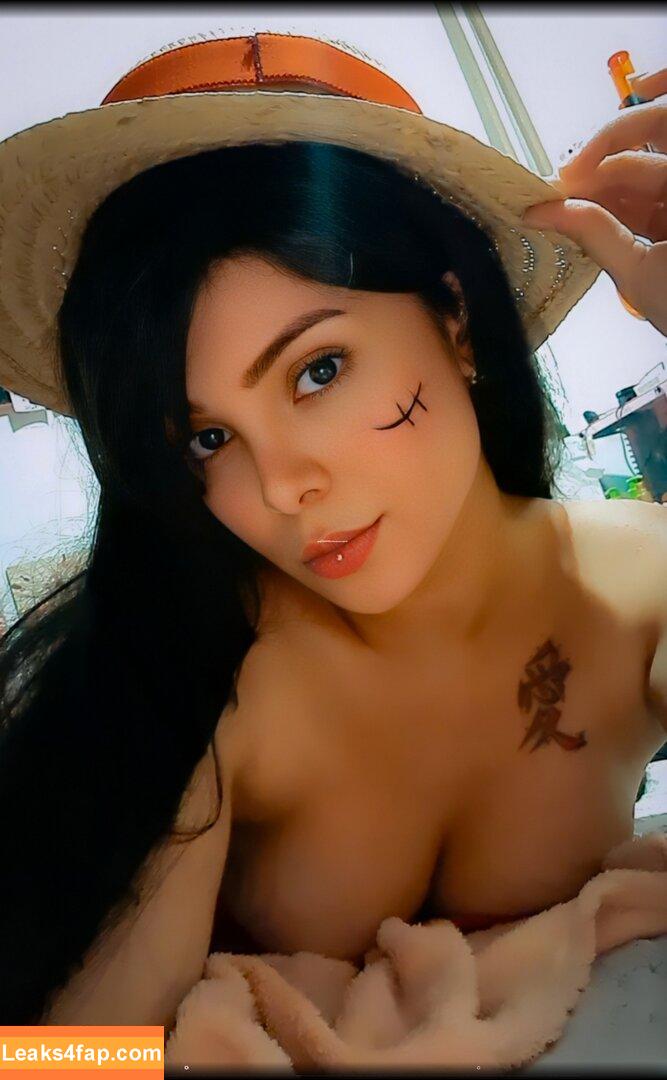 Carolina Trindade / carrietlol leaked photo photo #0059
