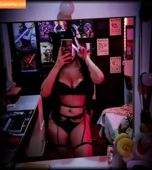 Carolina Trindade photo #0018
