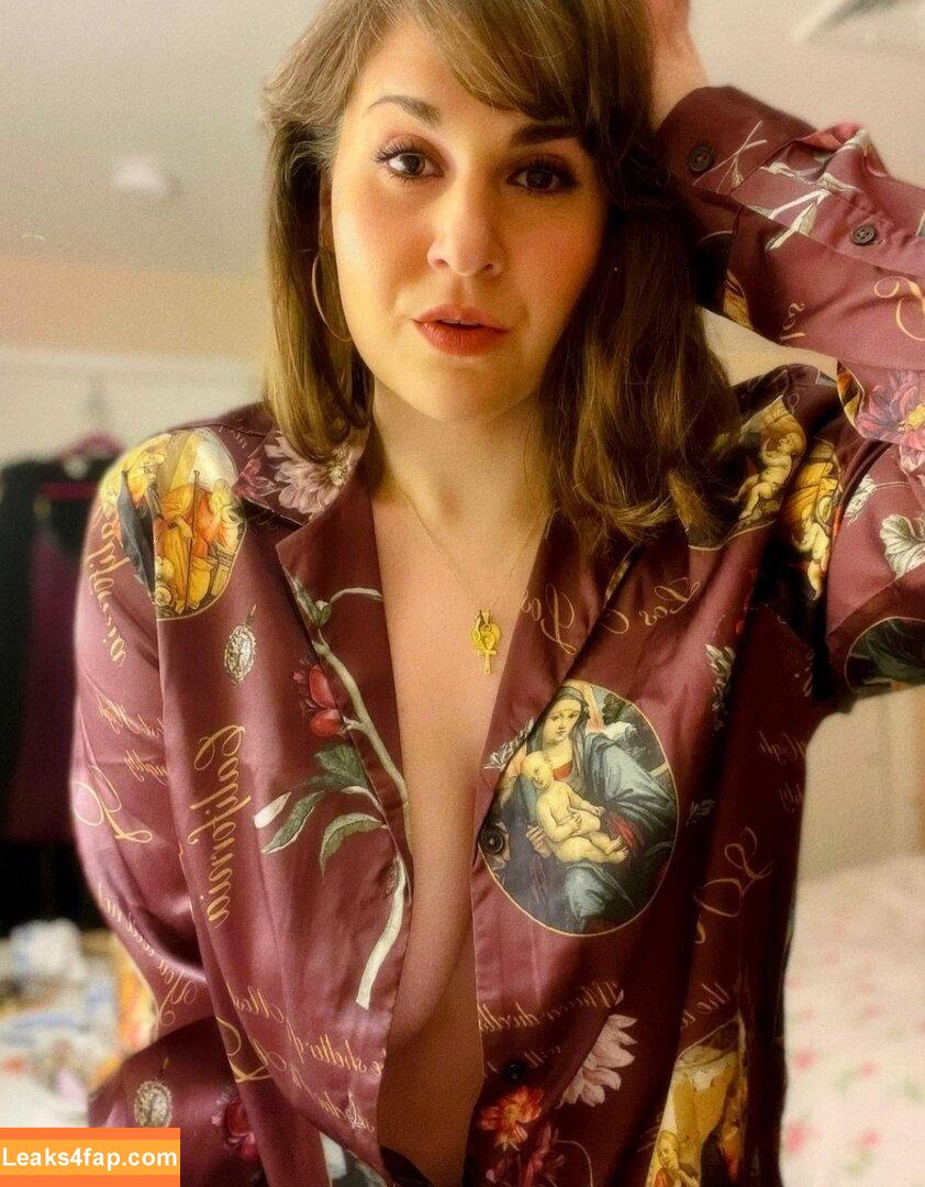 Caroline Reilly / ms_creilly leaked photo photo #0014