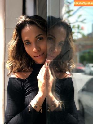 Cassia Fernandez photo #0012