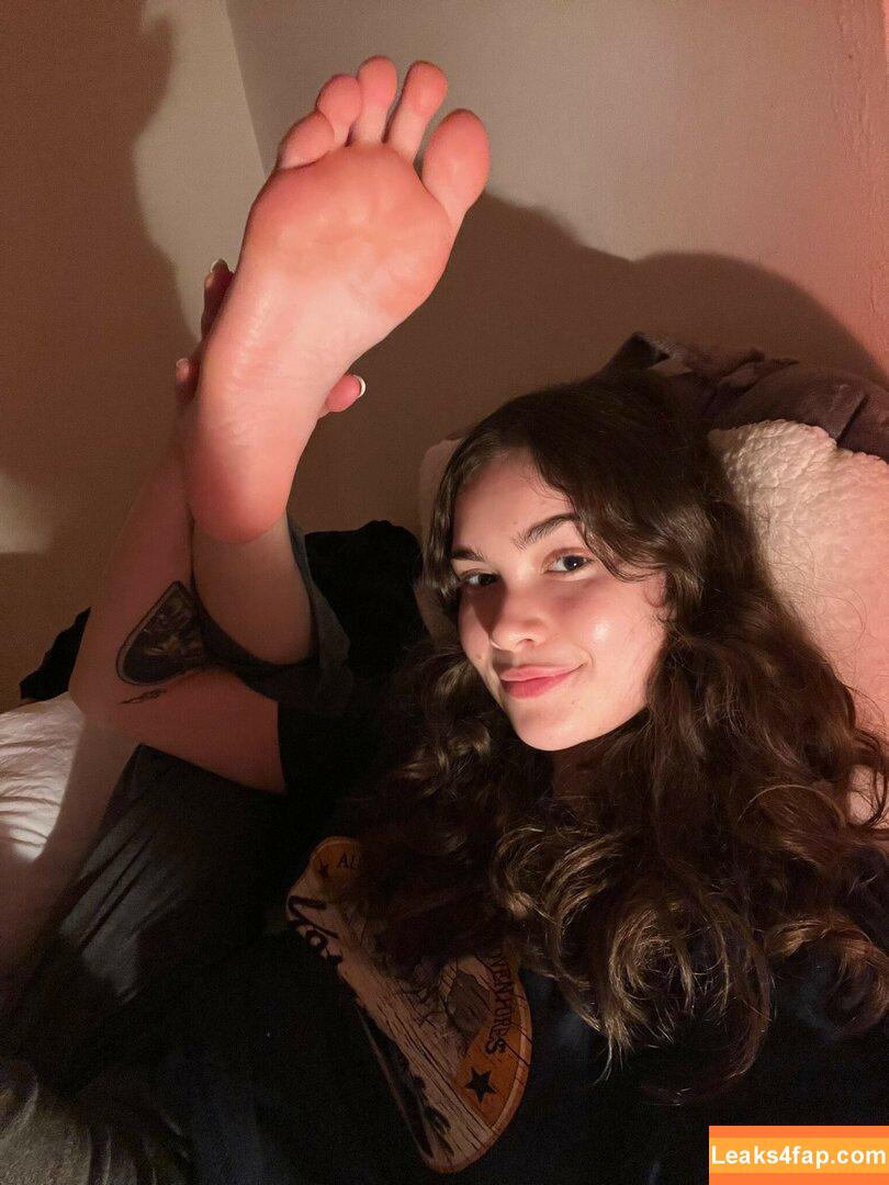 Catbunnygomez / soleciety2k21 / thecatbnny leaked photo photo #0002