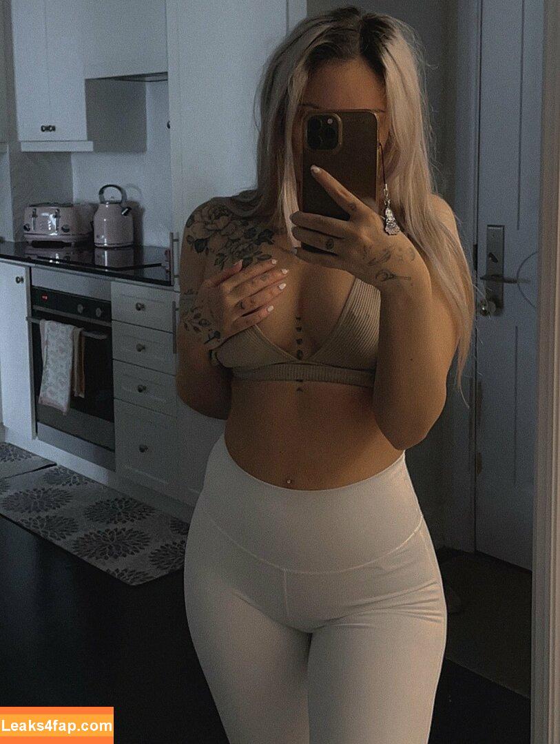 celestialwhore /  leaked photo photo #0058
