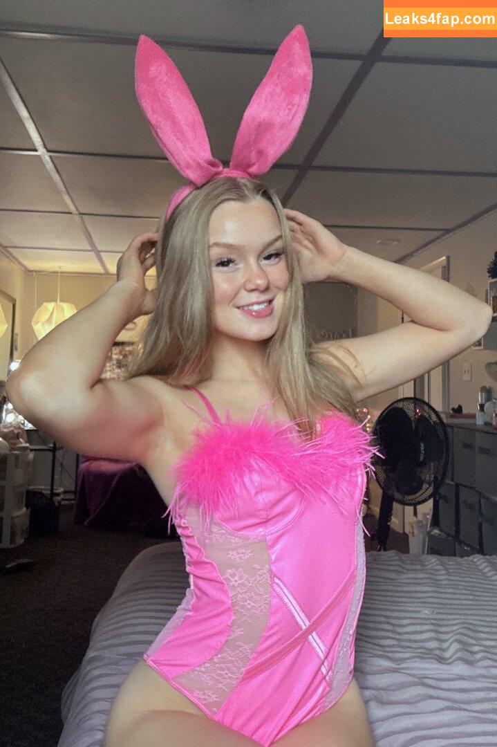 ChanelSnowXO leaked photo photo #0017