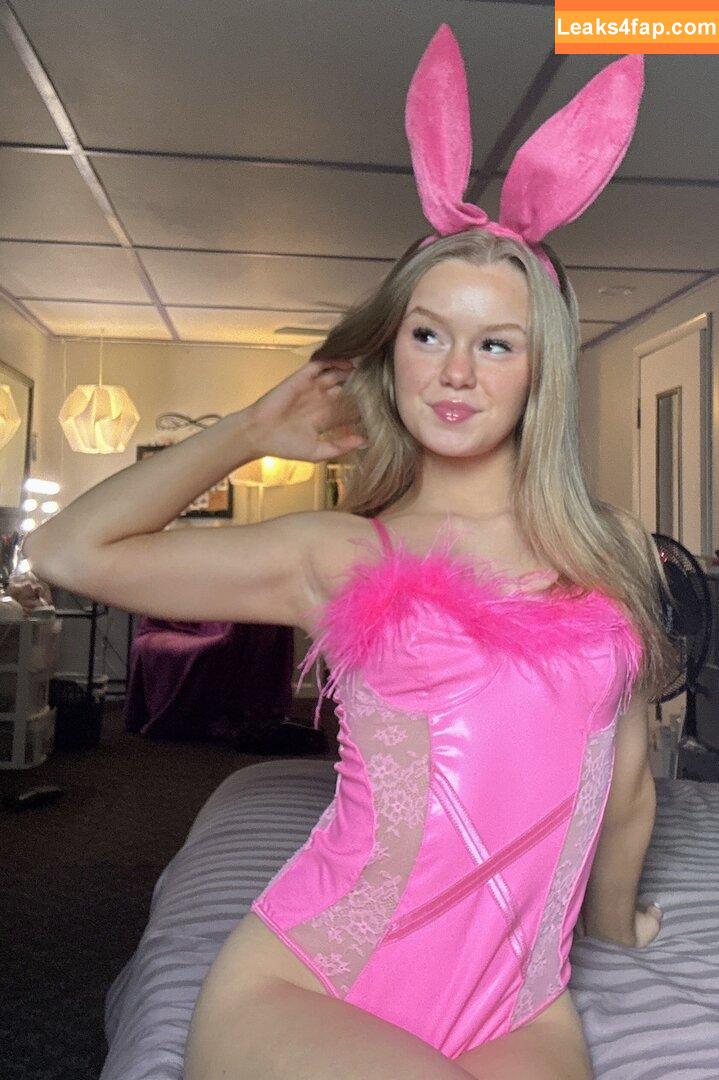 ChanelSnowXO leaked photo photo #0018