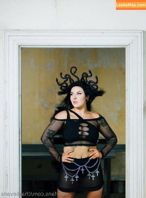Charli Evans photo #0177
