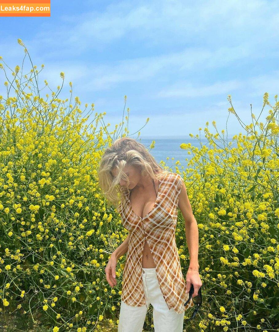 Charlotte McKinney / Char_mck / charlottemckinney leaked photo photo #0202