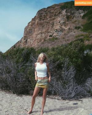 Charlotte McKinney photo #0115